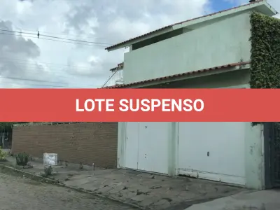LOTE 001 - Excelente Imóvel: Casa com 04 dormitórios e piscina, Rua Três de Outubro nº 540 no Bairro Olaria em Camaquã/RS