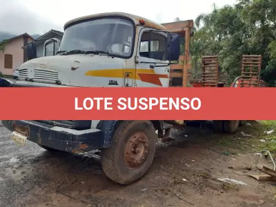 LOTE 001 - Caminhão Prancha Mercedes Benz - L 1519 - Ano/Modelo: 1977/1977