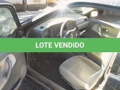 LOTE 1 - VW Santana modelo 2002