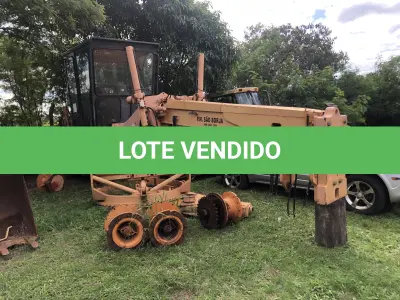 LOTE 031 - Motoniveladora, marca Case, modelo 845 B, ano 2007