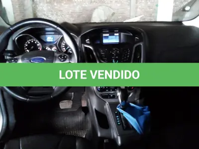 LOTE 001 - FORD FOCUS SE AT 2.0 SEDAN