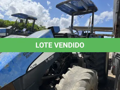 LOTE 029 - Trator New Holand