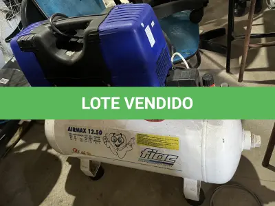 LOTE 032 - Sucata de 2 compressores