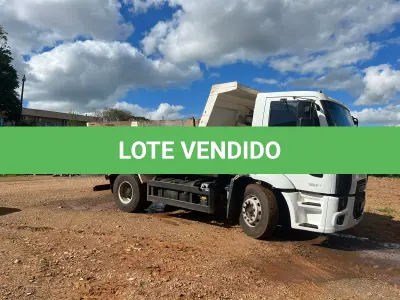 LOTE 002 - Caminhão FORD CARGO 1519 B, 2014/2014, carroceria basculante, branco