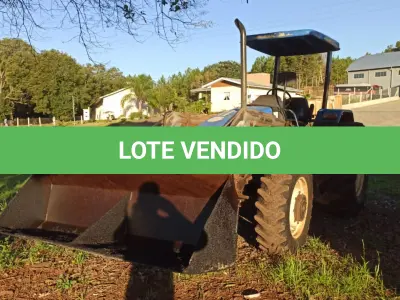 LOTE 007 - Trator Agrícola New Holland - Modelo TL 75E - 4X4 - Ano/Modelo:  2009/2009 - Cor: Azul - Combustível: Diesel -
