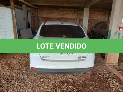 LOTE 001 - FORD FOCUS SE AT 2.0 SEDAN