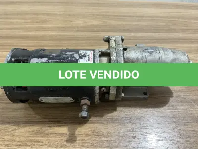 LOTE 001 - 1Tanque de Gasolina de 15 mil litros, 1 Motor de Partida Aeronáutico de 12 volts e 1 Governador de Hélice