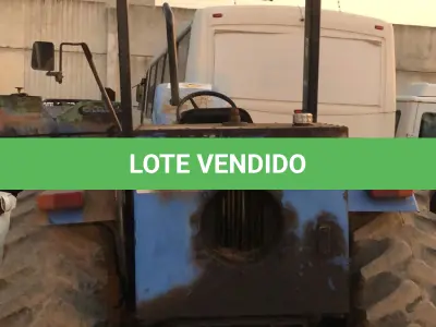 LOTE 028 - Trator New Holand