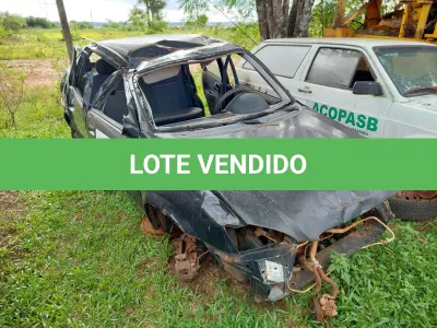 LOTE 025 - Veículo Sedan, marca GM, modelo Classic LS, ano/modelo 2016, placas IXK 2061