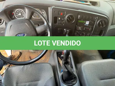 LOTE 002 - Caminhão FORD CARGO 1519 B, 2014/2014, carroceria basculante, branco