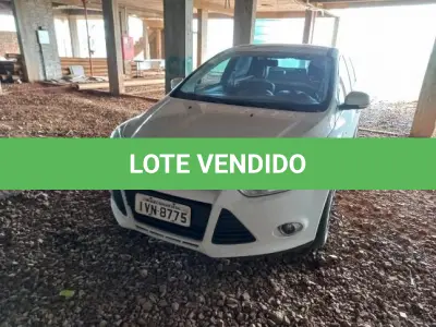 LOTE 001 - FORD FOCUS SE AT 2.0 SEDAN