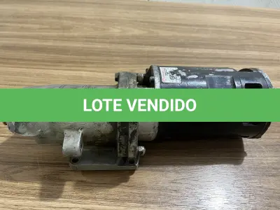 LOTE 001 - 1Tanque de Gasolina de 15 mil litros, 1 Motor de Partida Aeronáutico de 12 volts e 1 Governador de Hélice