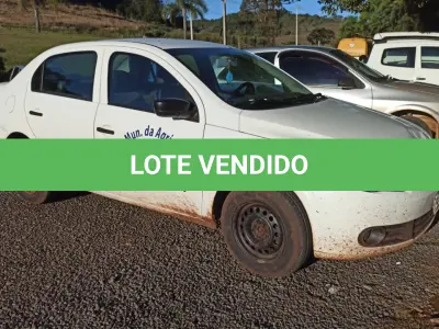 LOTE 002 - Automóvel Marca: Volkswagen - Modelo: Voyage 1.6 - Ano/Modelo:  2011/2012 - 04 portas - 05 Passageiros - 104 CV - Cor: Branca