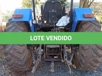 LOTE 007 - Trator Agrícola New Holland - Modelo TL 75E - 4X4 - Ano/Modelo:  2009/2009 - Cor: Azul - Combustível: Diesel -
