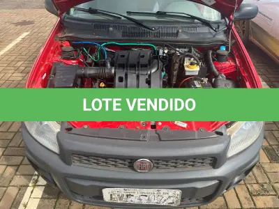 LOTE 001 - Camionete FIAT STRADA WORKING 2013/2014, vermelha