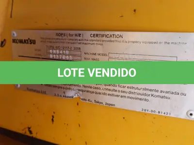 LOTE 010 - Escavadeira Hidráulica Komatsu - Modelo PC130-8 - Ano/Modelo:  2013/2013 - Combustível: Diesel