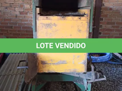 LOTE 017 - Classificador de Sementes  - Modelo: CD 500 - Capacidade: 20 a 30 sacas por hora - Cor: Verde - Ano de  Fabricação: 1998