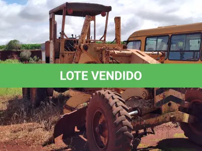 LOTE 011 - Motoniveladora Huber Warco Mb. Ano 1982
