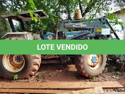 LOTE 010 - Trator Ford 8030 mais Concha Frontal. Ano 1998