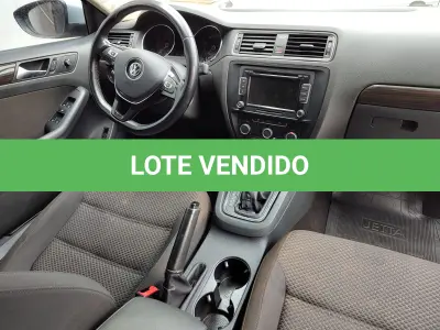 LOTE 006 - Automóvel I/VW/JETTA CL AC, ano 2015