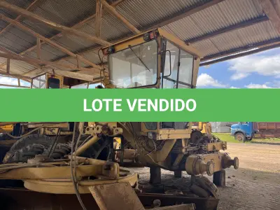 LOTE 014 - Motoniveladora Carterpilar 120 H Motor 3116 Ano 2001