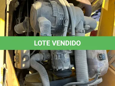 LOTE 004 - Retroescavadeira Randon cabine fechada - Motor 4.10 - 84 CV - 4X4 -  2012