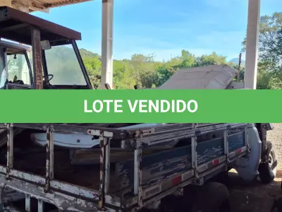 LOTE 008 - Caminhonete Chevrolet D10, cor branca, ano/modelo 1981/1981.