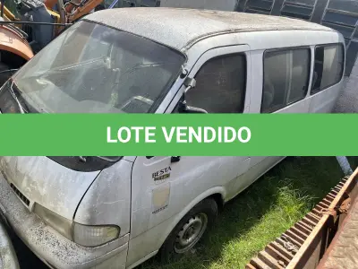 LOTE 006 - Microonibus Kia Besta GS Ano/Modelo 2001, Capacidade 12 pessoas