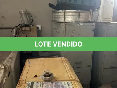 LOTE 014 - Lote de inservíveis: de informática/escritório/saúde/escola, moveis e utensílios em geral.