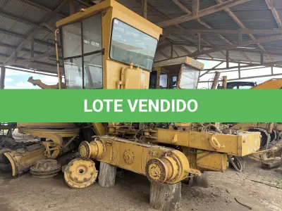 LOTE 014 - Motoniveladora Carterpilar 120 H Motor 3116 Ano 2001