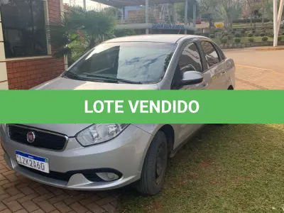 LOTE 004 - Automóvel Marca: Fiat - Modelo: Grand Siena Attractive 1.0 - Ano/Modelo: 2019/2019 - 04 portas - 05 Passageiros - 75 CV - Cor: Prata