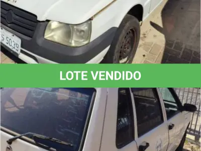 LOTE 003 - Um veículo Fiat Uno Mille, cor branca, ano/modelo 2009/2010