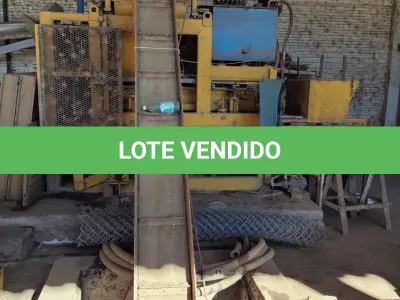 LOTE 015 - Maquina de confeccionar Bloquetes, Codigo de patrimonio 31839, em funcionamento .