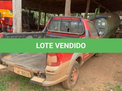 LOTE 002 - Camionete Fiat Strada Working CS, Ano/Modelo 2013/2014, Vermelha