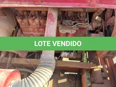 LOTE 011 - Escavadeira Poclain LC 80 CASE Ano 1990
