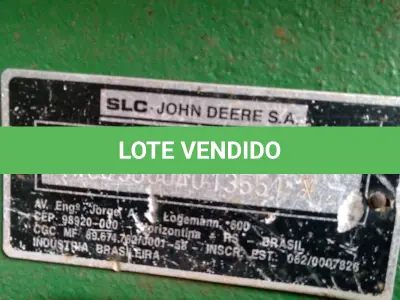LOTE 002 - Trator Agrícola John Deere - Modelo 5600 - Ano/Modelo: 2001/2001