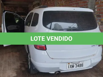 LOTE 002 - Automóvel-Chev/Spin 1.8L MT LTZ, 07 passageiros -  2017/2017