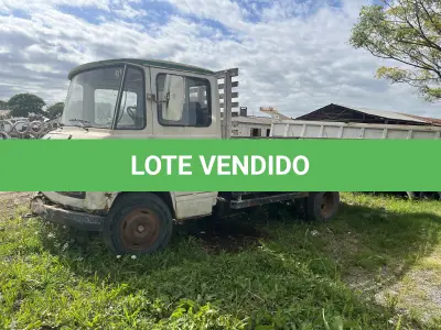LOTE 001 - Caminhão Mercedes Benz 608D, Carroceria aberta, Ano/Modelo 1982
