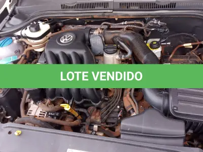 LOTE 006 - Automóvel I/VW/JETTA CL AC, ano 2015