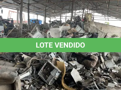 LOTE 017 - Sucata diversas de mobiliários de escritório, médico hospitalar e eletrônicos.