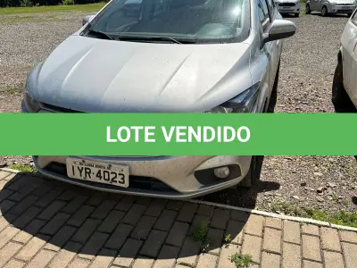 LOTE 002 - Automóvel Chevrolet Onix 1.4 MT LT -  2018/2018
