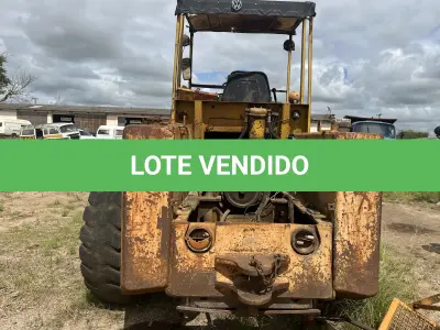LOTE 008 - Pá carregadeira Michigan 75 lll Ano 1981