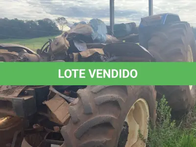 LOTE 009 - Trator Agrícola New Holland - Modelo 7630 - 4X4 - Ano/Modelo: 2009/2010 - Cor: Azul - Combustível: Diesel