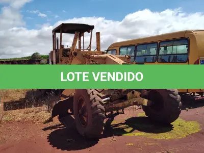 LOTE 011 - Motoniveladora Huber Warco Mb. Ano 1982
