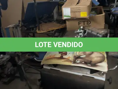 LOTE 014 - Lote de inservíveis: de informática/escritório/saúde/escola, moveis e utensílios em geral.