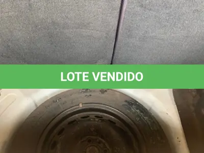LOTE 006 - Automóvel Marca: Fiat - Modelo: Mobi Like ON - Ano/Modelo: 2016/2017 - 04 portas - 05 Passageiros - 75 CV - Cor: Branca .