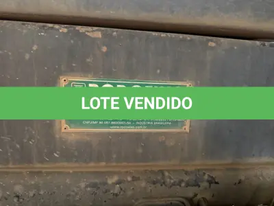 LOTE 001 - Caminhão Ford preto, modelo CARGO 2429, 2012/2013, carroceria basculante preta.