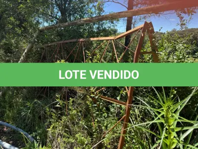 LOTE 005 - Lote de Sucata diversas contendo eletrônicos, mobiliários e ferros.
