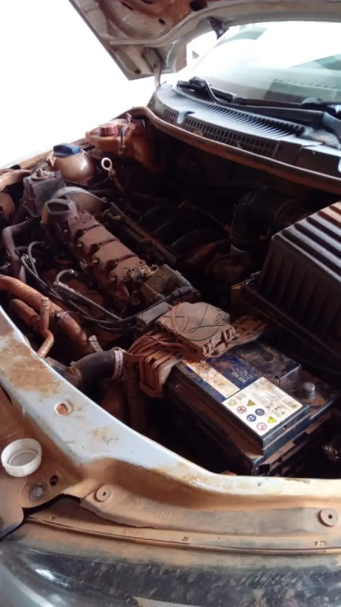 LOTE 015 - Veículo Voyage TL MBV Trendline- cor Prata, 2016/2017