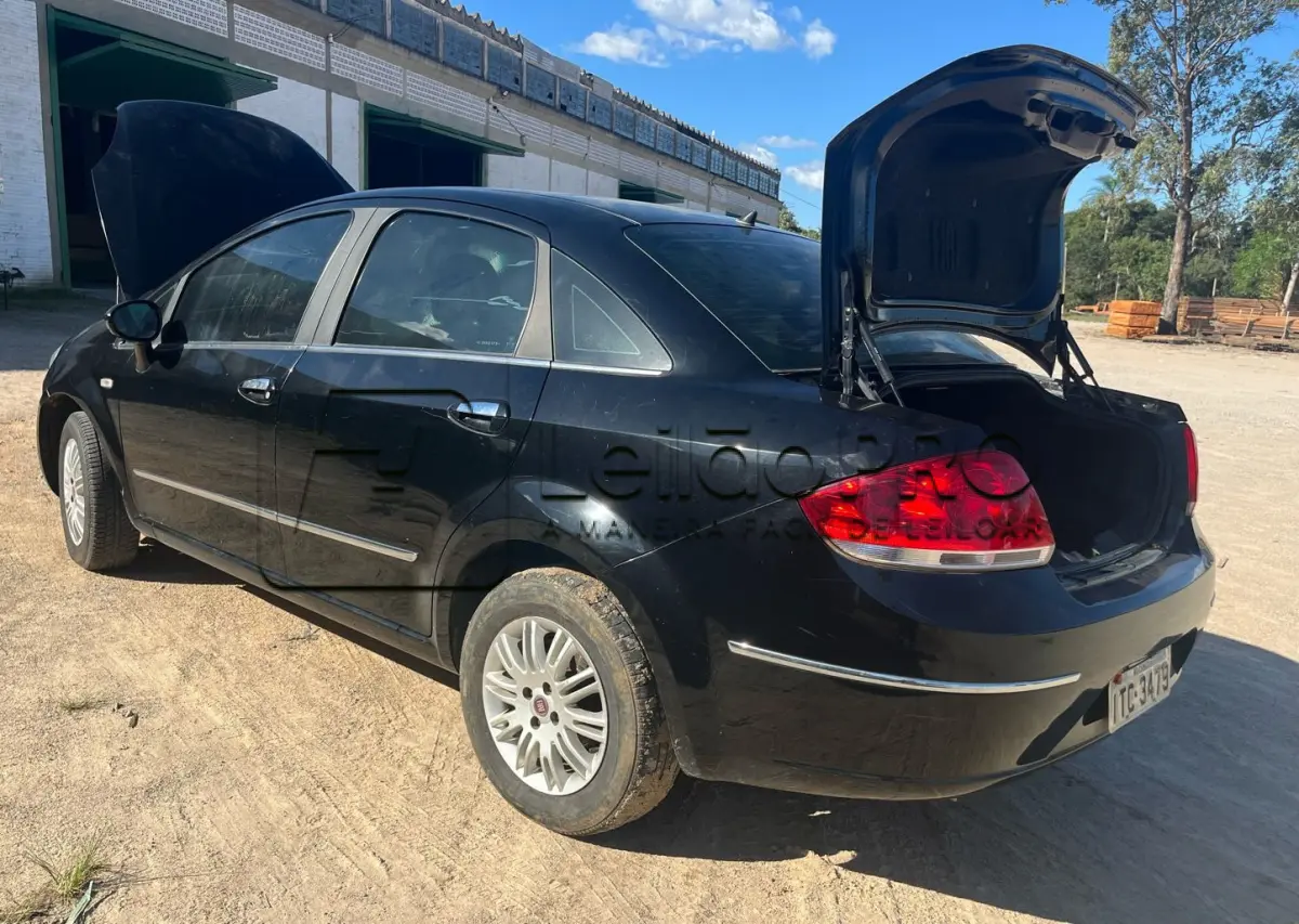 LOTE 001 - Veículo Fiat/Linea Essence 1.8 2012